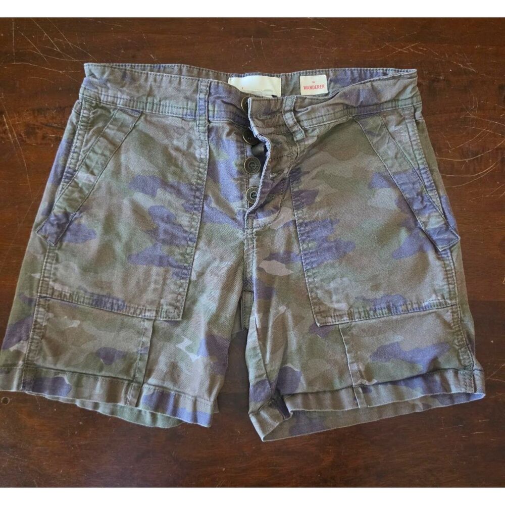 Anthropologie Wanderer Camo Shorts Size 26